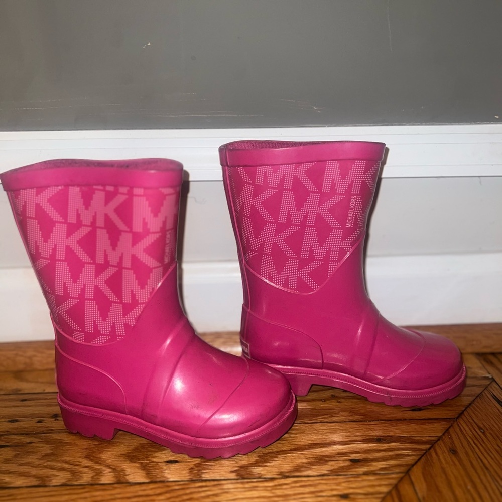 Beautiful hot pink Michael Kors rain boots for kids!